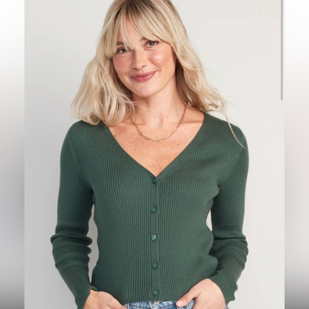 NWT Old Navy cropped cardigan size women’s medium